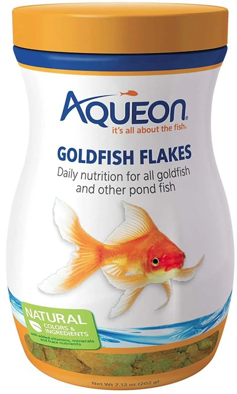 Aqueon Goldfish Flakes Photo 1