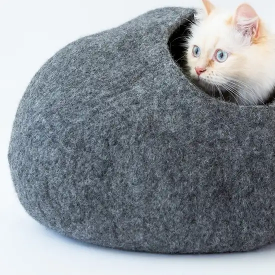 Heather Grey Cat Cave Bed Photo 3